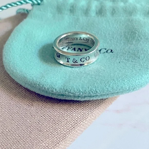 ❗️SOLD❗️Tiffany & Co. 1837 band - Picture 1 of 3